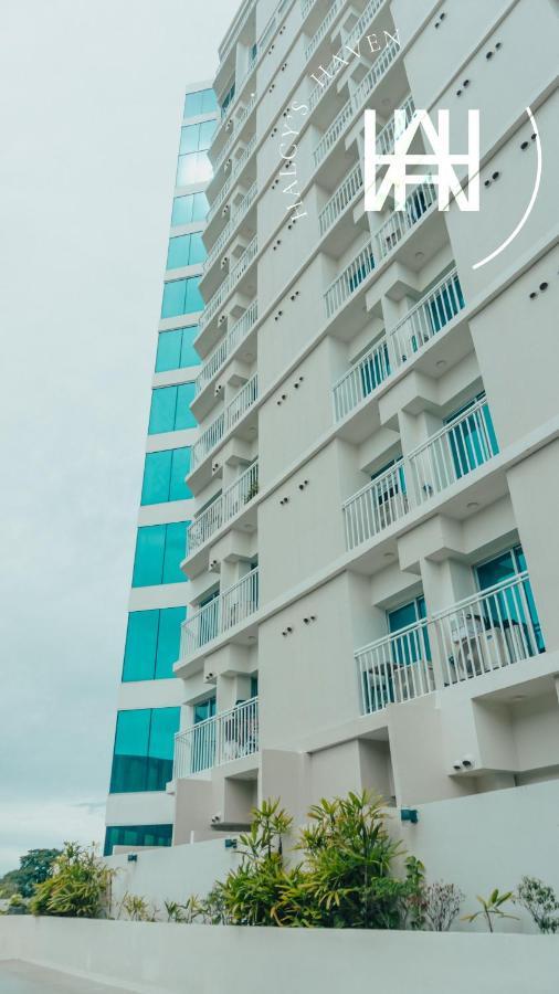 Halcy'S Haven, Studio Condo At The Heart Of Davao City Екстериор снимка