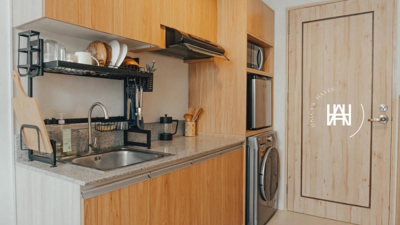 Halcy'S Haven, Studio Condo At The Heart Of Davao City Екстериор снимка